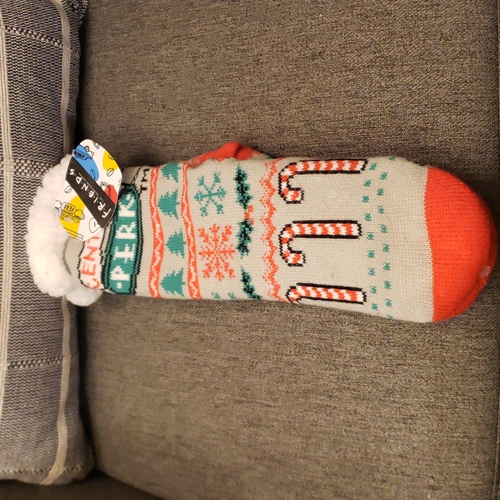 NWT Freinds Sherpa lined socks